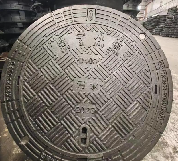 曲麻莱球墨铸铁防沉降井盖展示